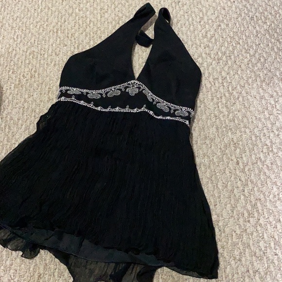 Laundry by Shelli Segal - Black halter top. - Picture 2 of 7
